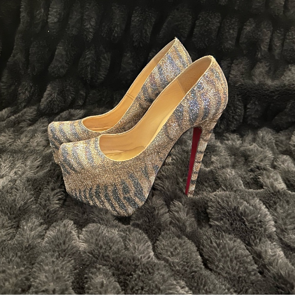Christian Louboutin Glittering Gold and Black Tiger Print Heels EU 35.5 US 5.5